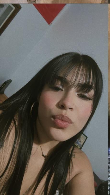 Chica busca chico en Huelva: 