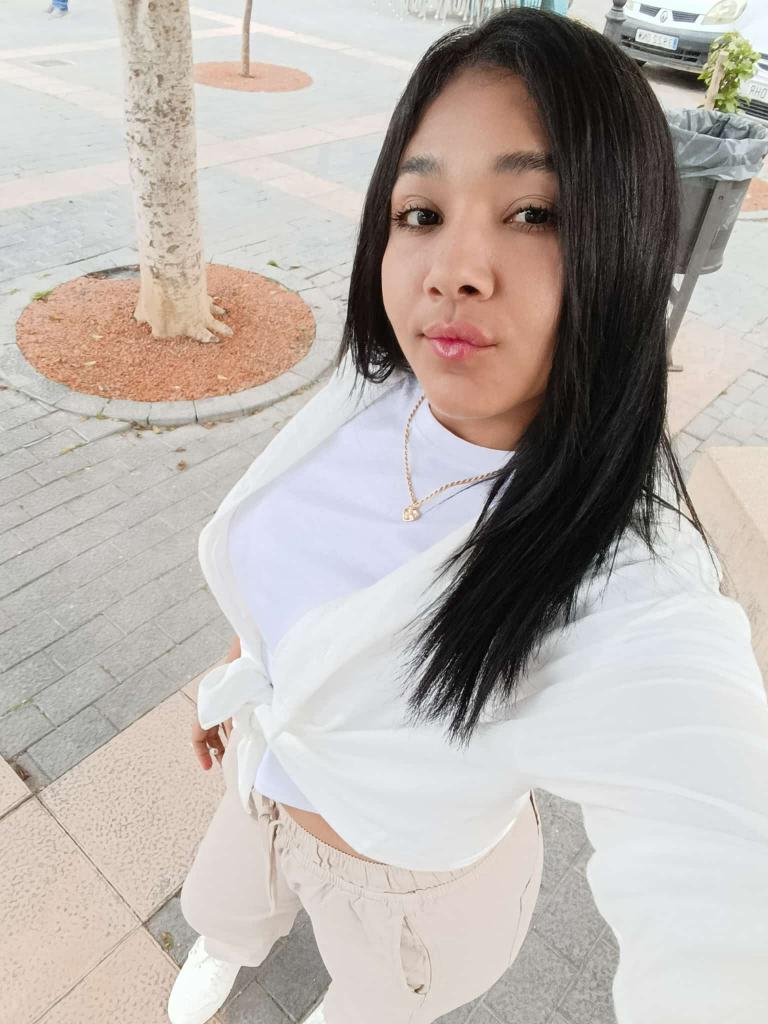 Chica busca chico en Ibiza: 