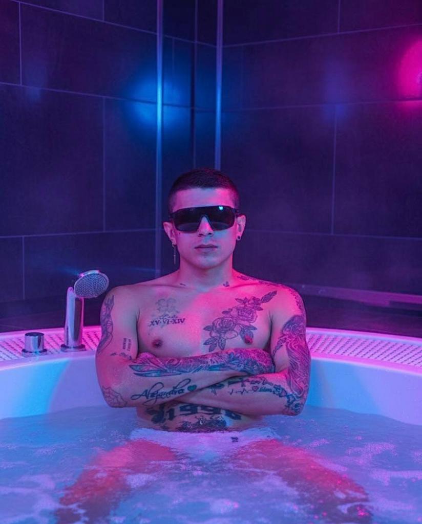 Chico busca chica en Tarragona: 