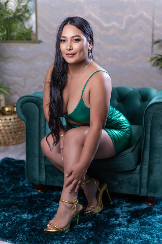 631173844: Chica busca chico en Barcelona