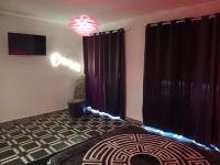 659838608: Chica busca chico en Valencia