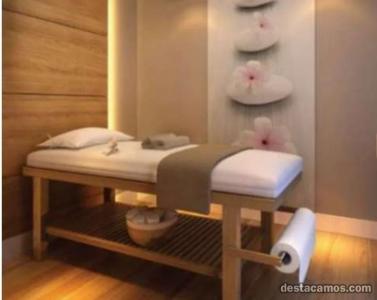 653849853: Chica busca chico en Lugo