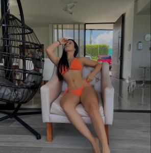 Chica busca chico en Almería: 