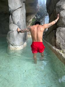 Chico busca chica en Barcelona: 