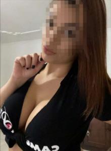 632240165: Chica busca chico en Sevilla