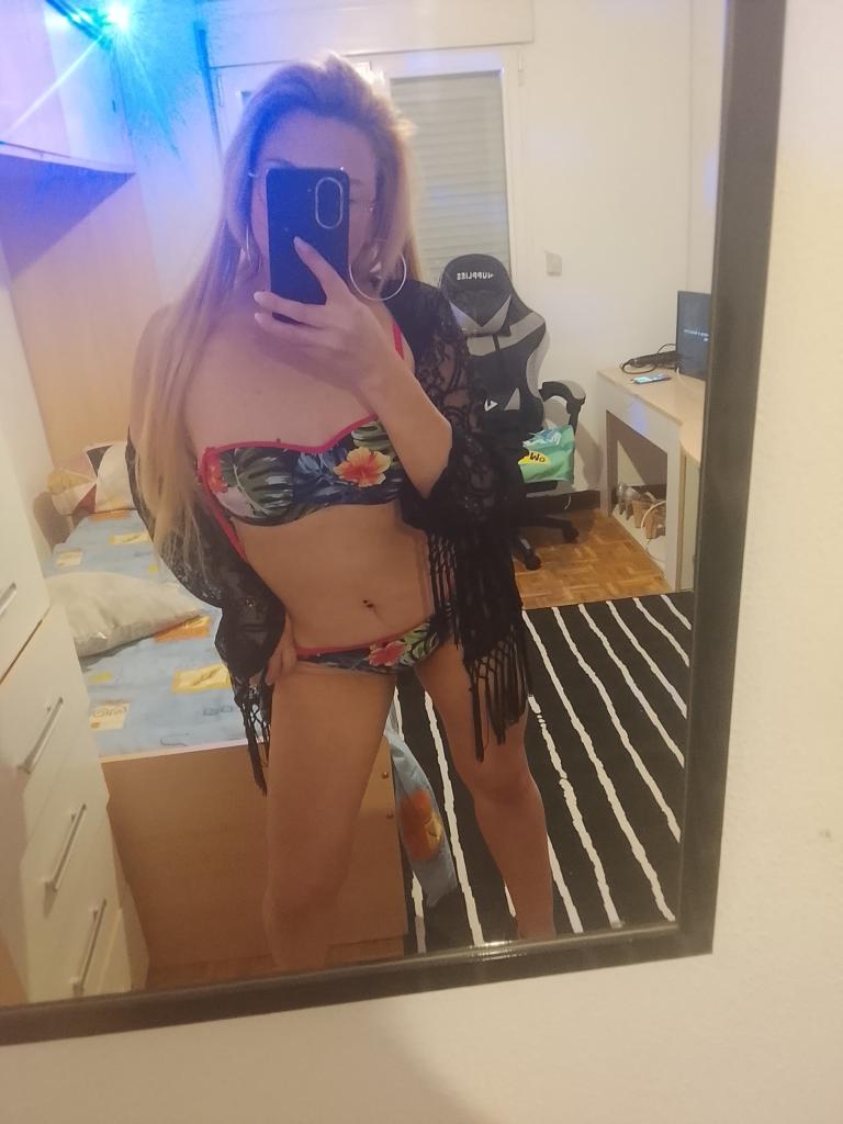 643001842: Chica busca chico en Burgos