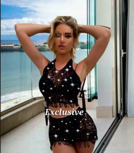 631971178: Chica busca chico en Ibiza