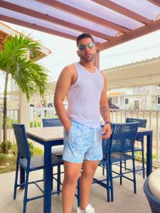 Chico busca chica en Mallorca: 