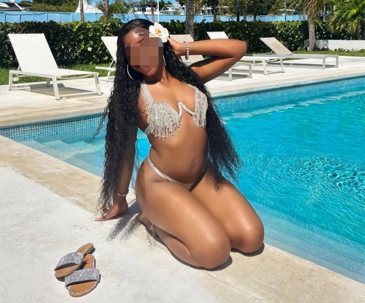 Chica busca chico en Murcia: 