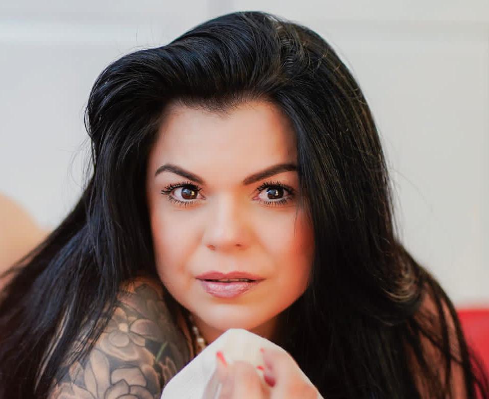 Chica busca chico en Valencia: Chica busca chico