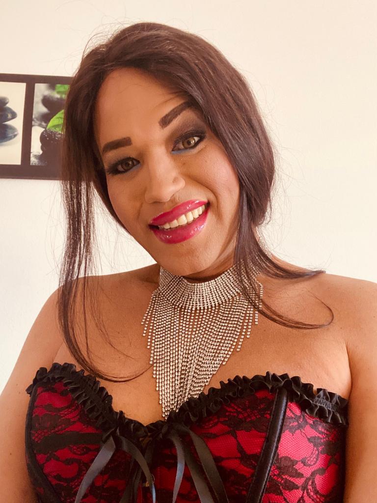 613988098: Transexual en Mallorca