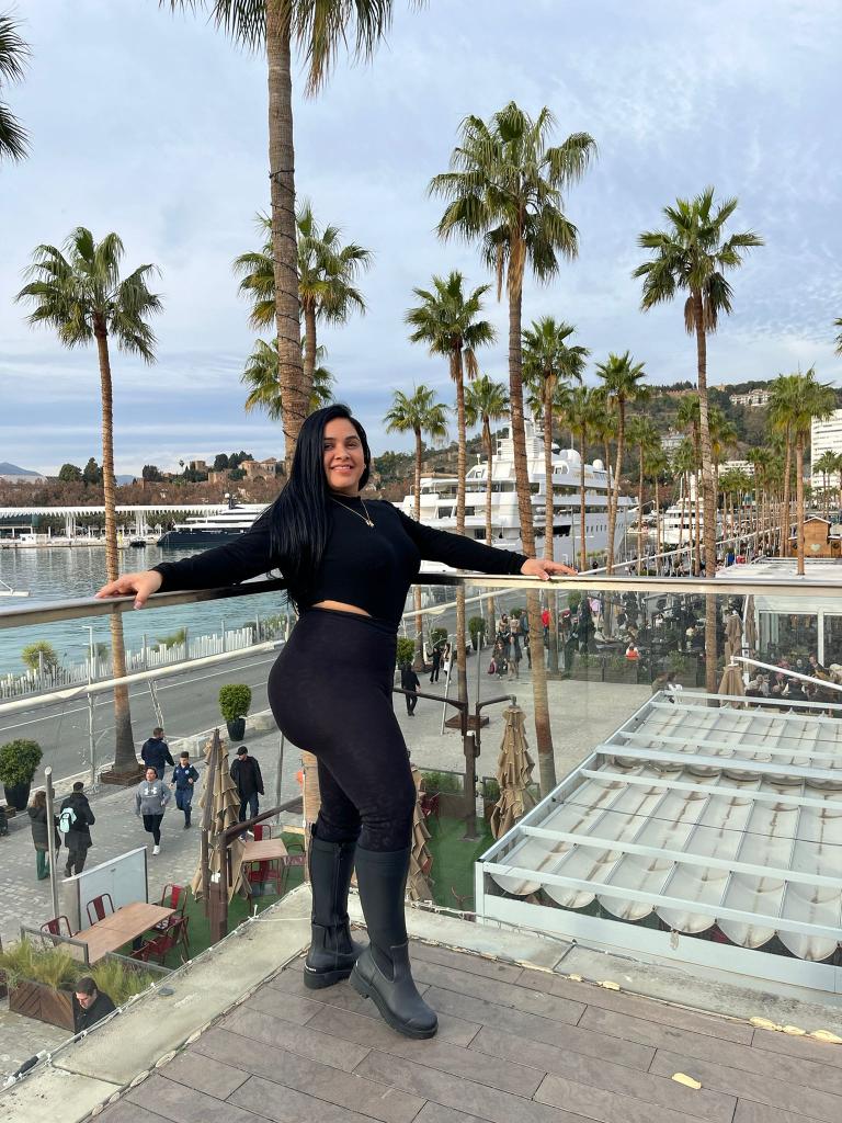 Chica busca chico en Tenerife: 