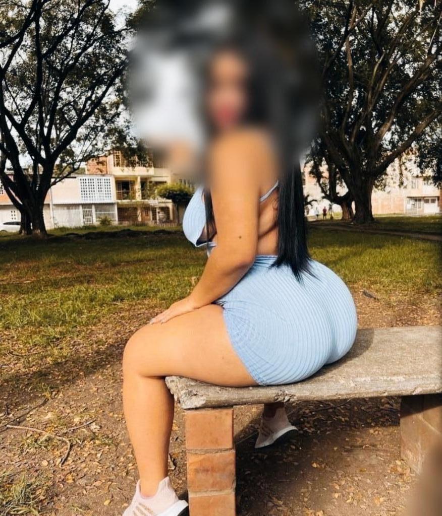 632941535: Chica busca chico en Barcelona