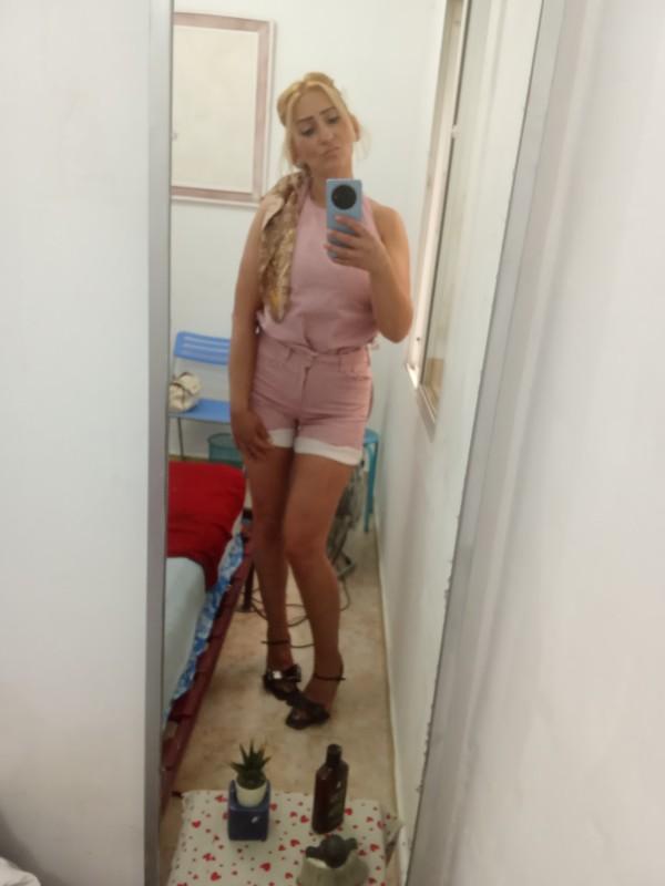 643966703: Chica busca chico en Valencia