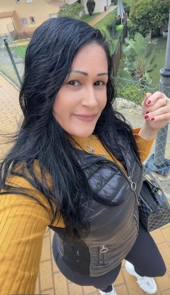 613944750: Chica busca chico en Málaga