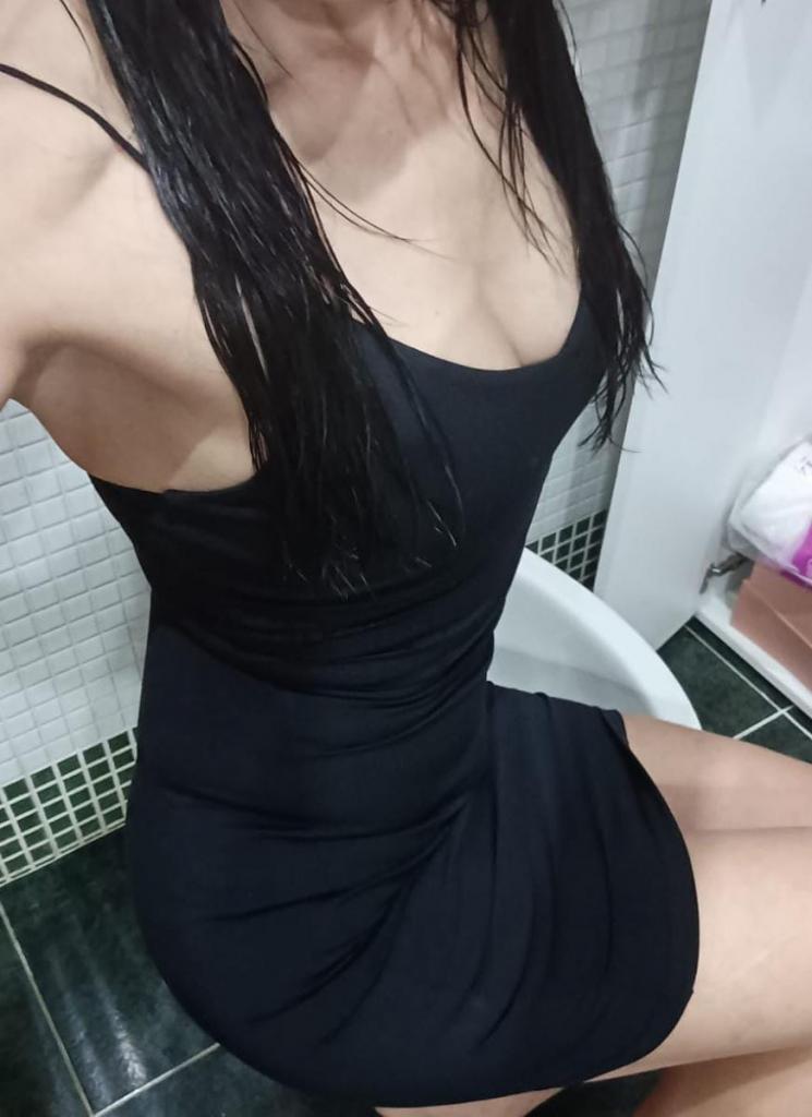 664400221: Chica busca chico en Valencia