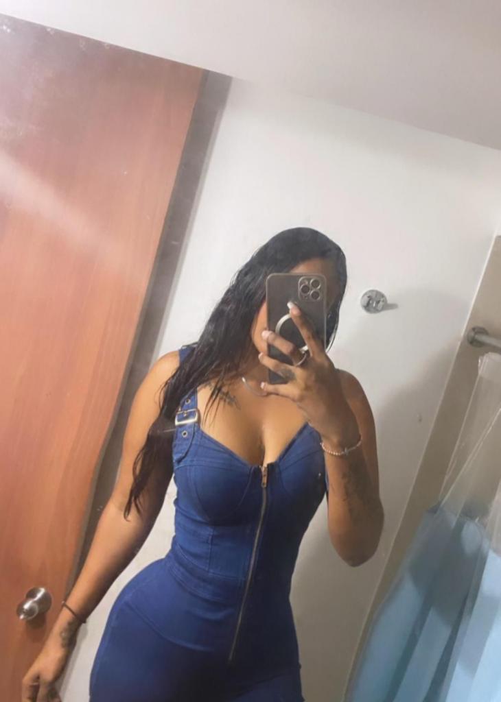 Chica busca chico en Almería: 