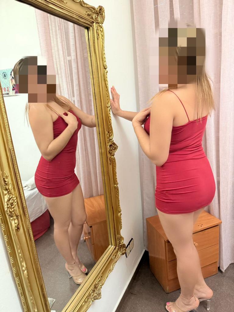 Chica busca chico en Almería: Chica busca chico