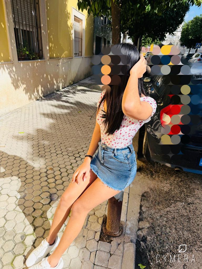 602427136: Chica busca chico en Sevilla