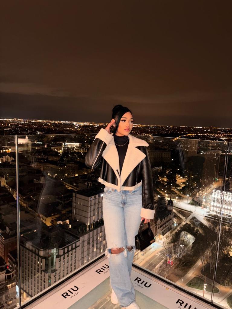 Chica busca chico en Tenerife: 