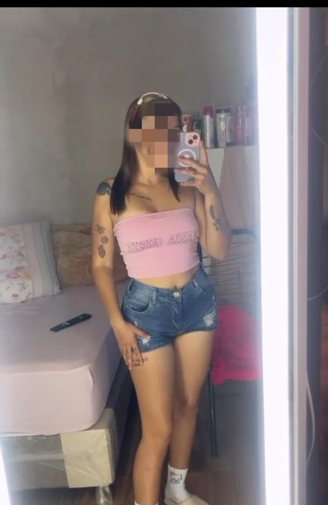611340686: Chica busca chico en Madrid