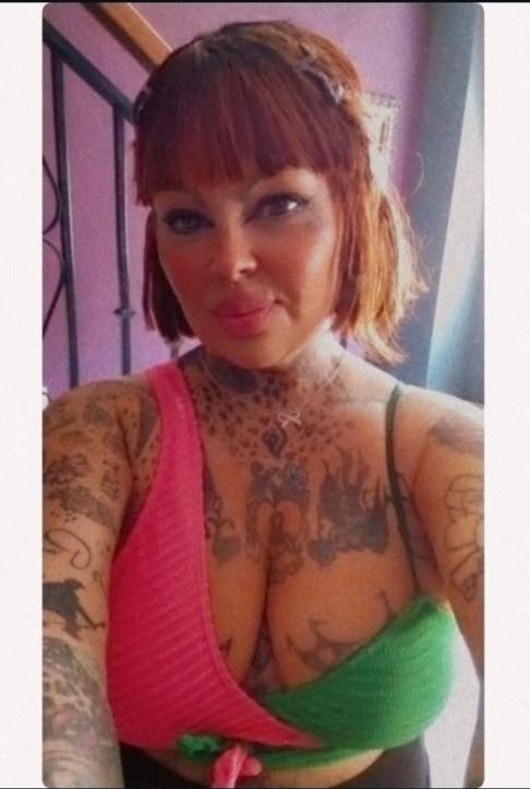 Chica busca chico en Granada: 