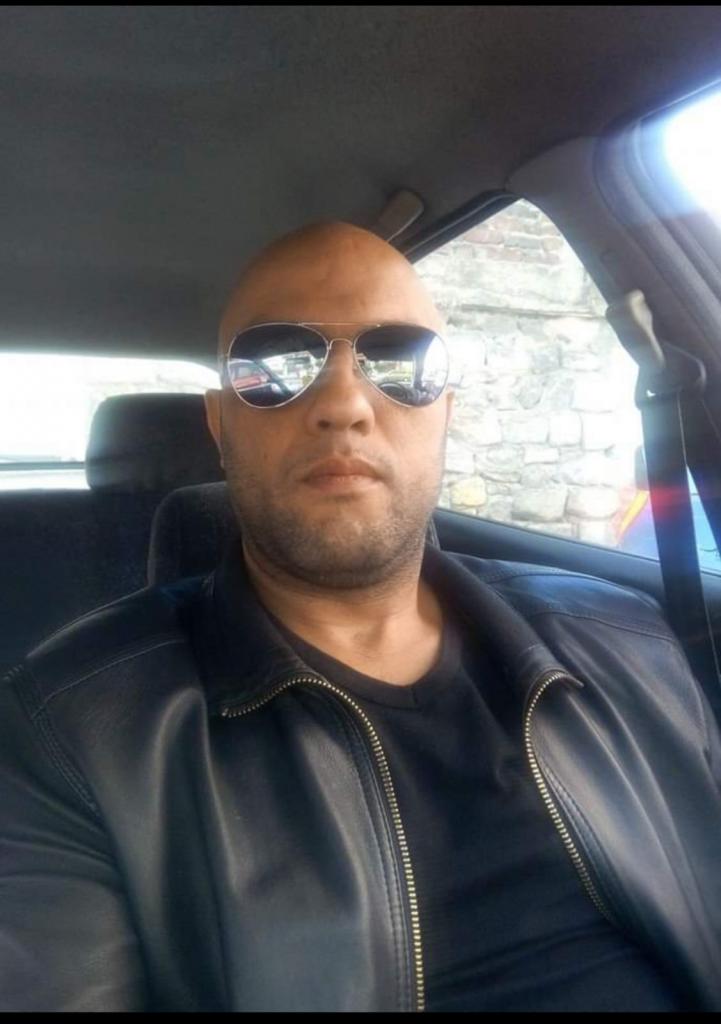 672544630: Chico busca chica en Alicante