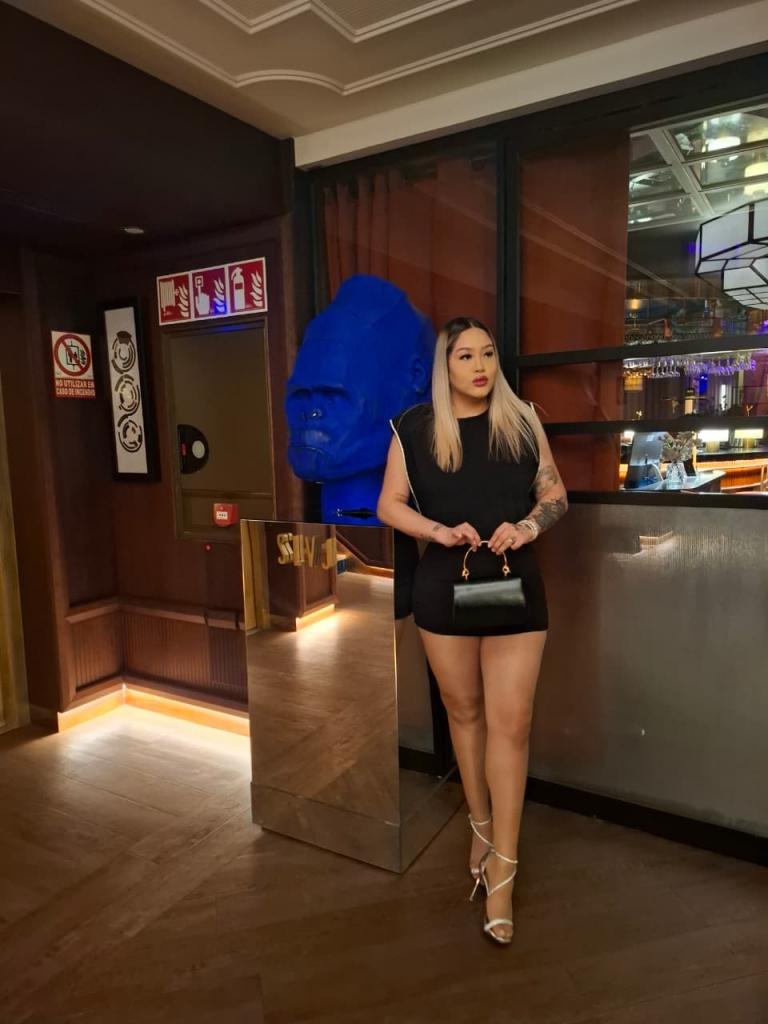 Chica busca chico en Almería: 