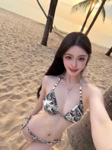 663198984: Chica busca chico en Valencia