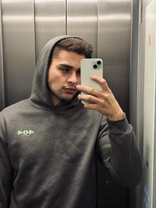 641628842: Chico busca chica en Málaga