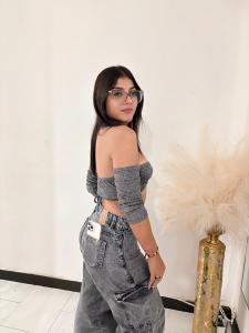 631295879: Chica busca chico en Pontevedra