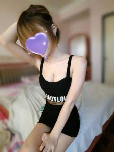 643425479: Chica busca chico en Lérida