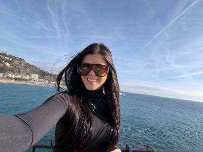 611253298: Chica busca chico en Barcelona