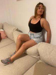 613457854: Chica busca chico en Granada