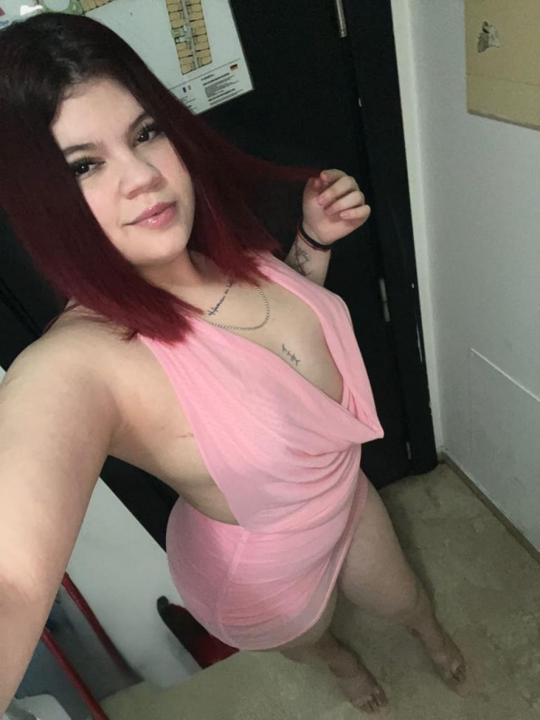 Chica busca chico en Cádiz: 