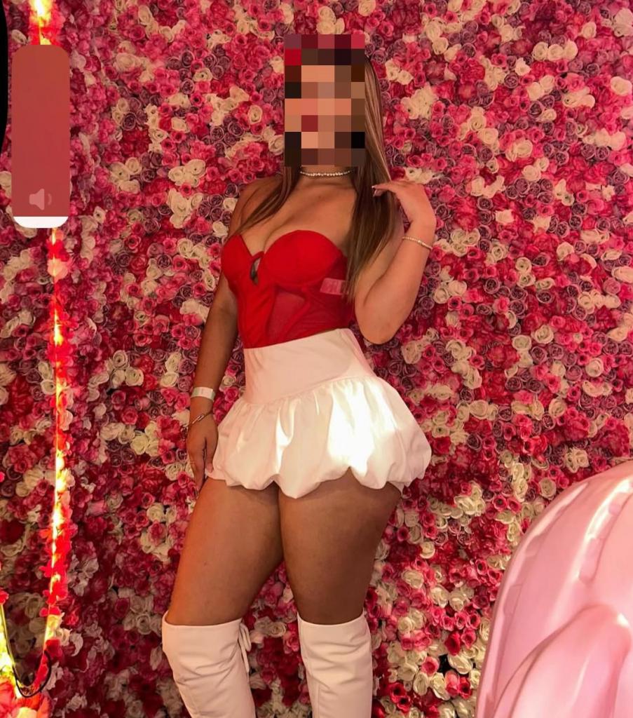 610411840: Chica busca chico en Málaga