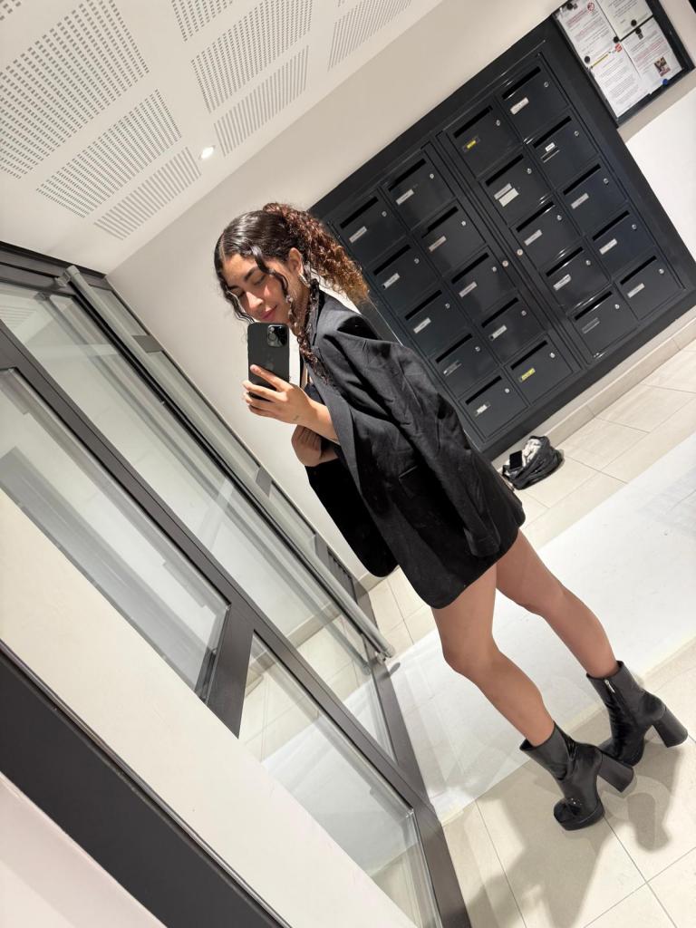 Chica busca chico en Barcelona: 