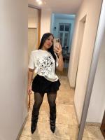 631061539: Chica busca chico en Gerona