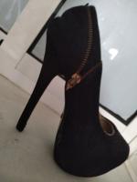 662437592: Chica busca chico en Sevilla