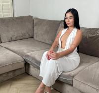 631069565: Chica busca chico en Gerona