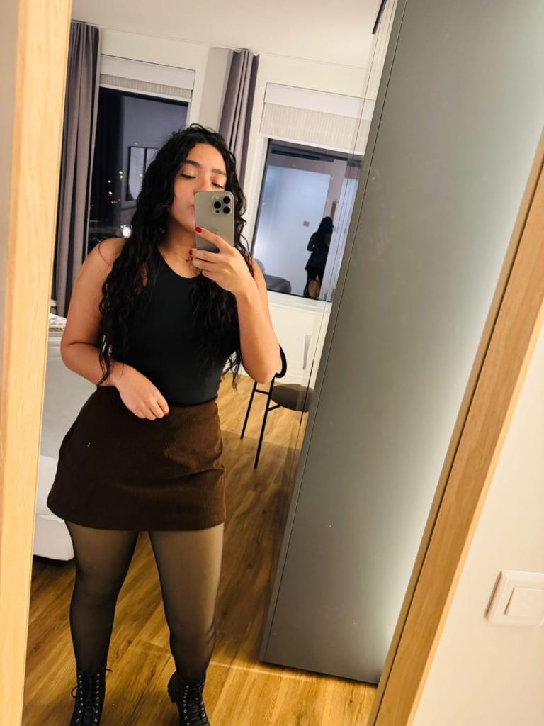 Chica busca chico en Almería: 