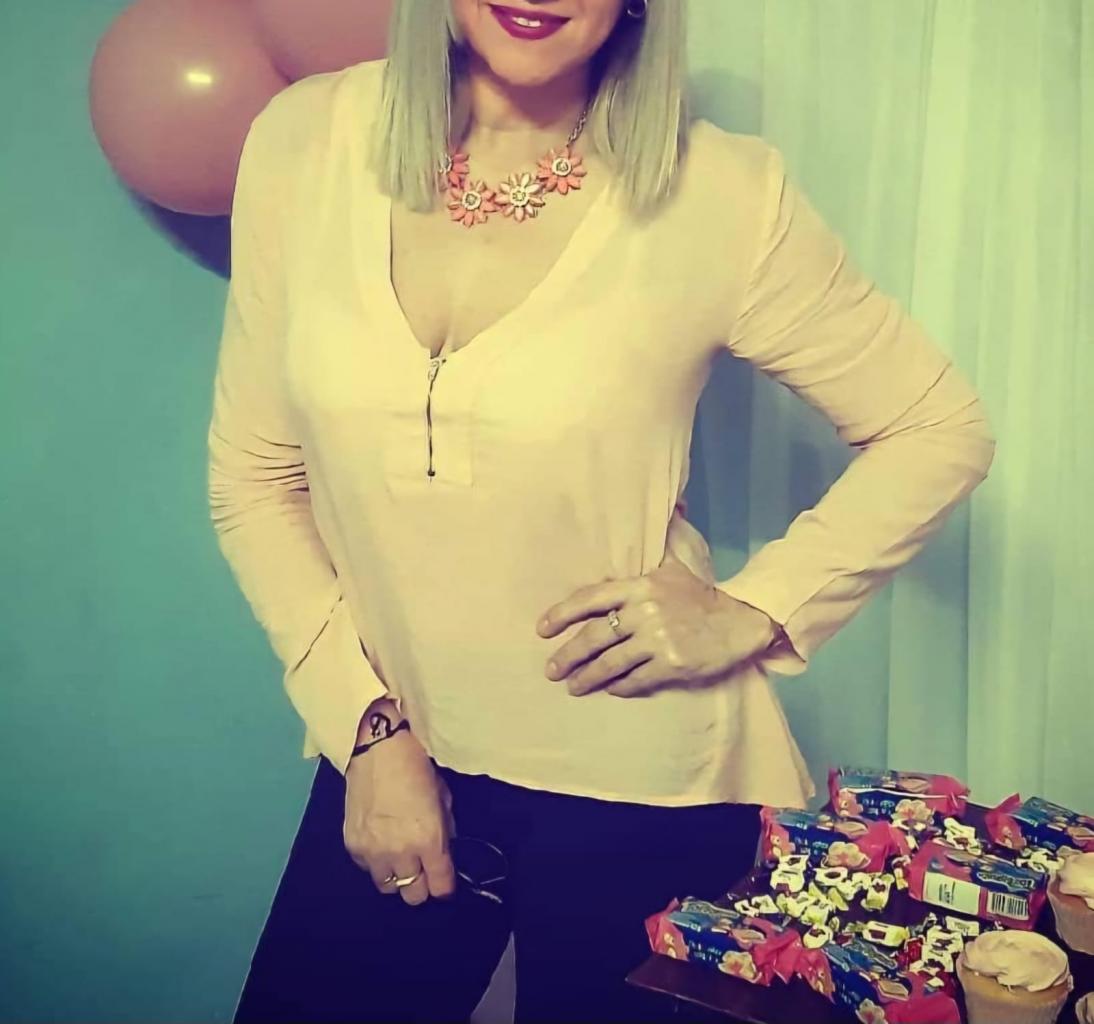 672993160: Chica busca chico en Asturias