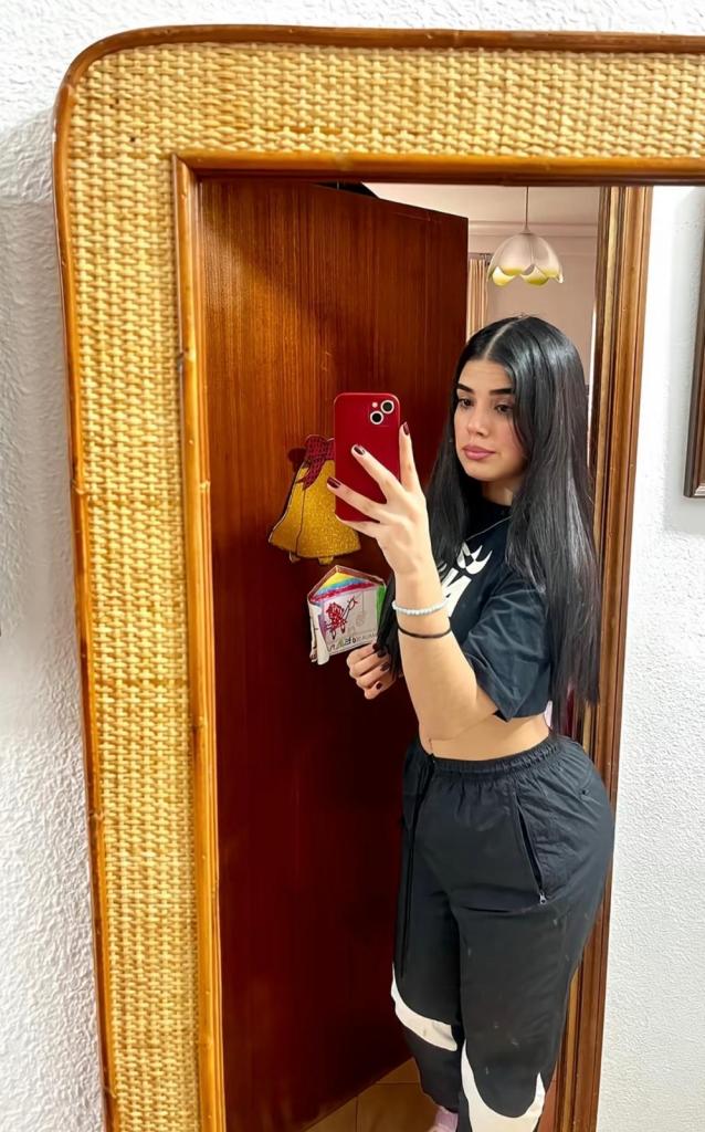 Chica busca chico en Almería: 