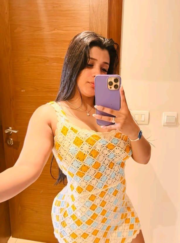 Chica busca chico en Granada: 