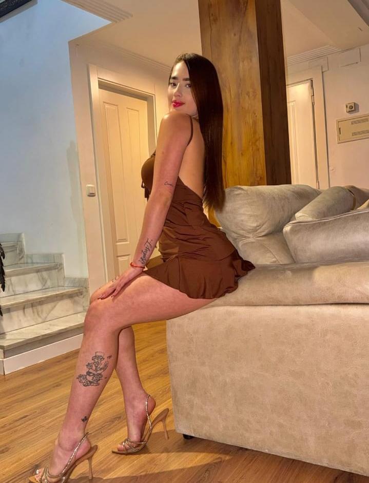 Chica busca chico en Cádiz: 