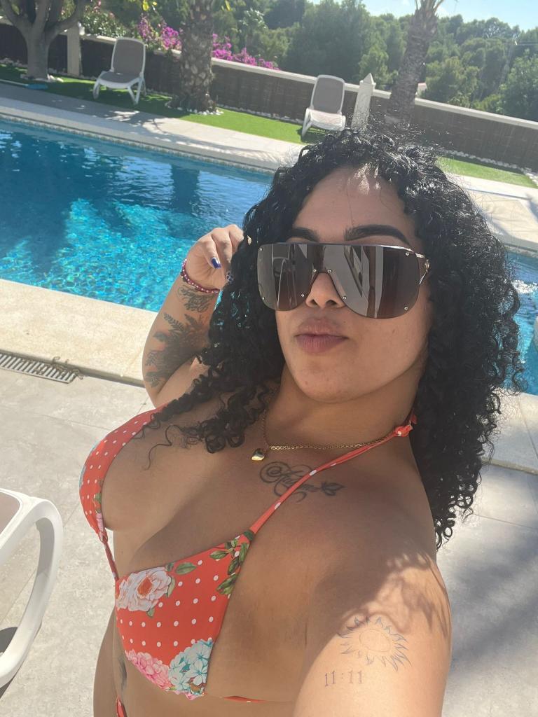 Chica busca chico en Tenerife: 