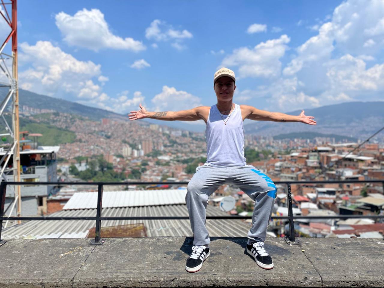 Chico busca chica en Ibiza: 