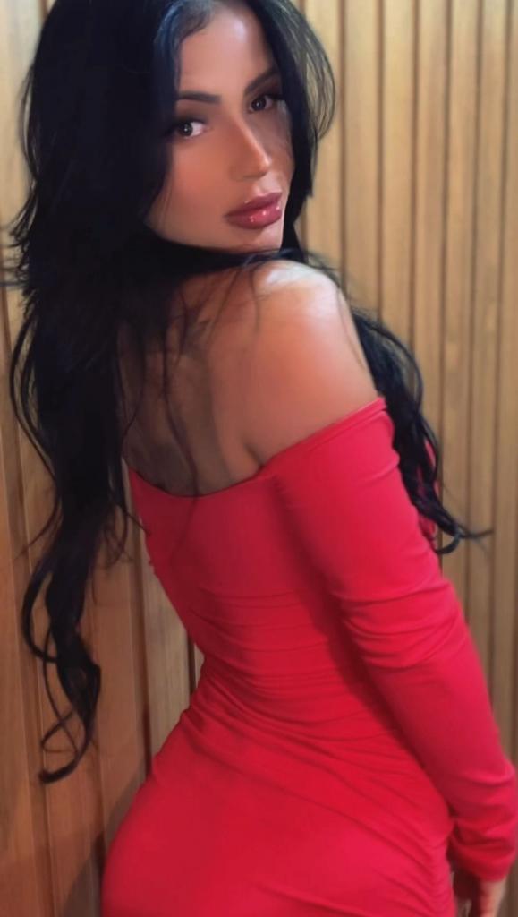 Chica busca chico en Zaragoza: Chica busca chico