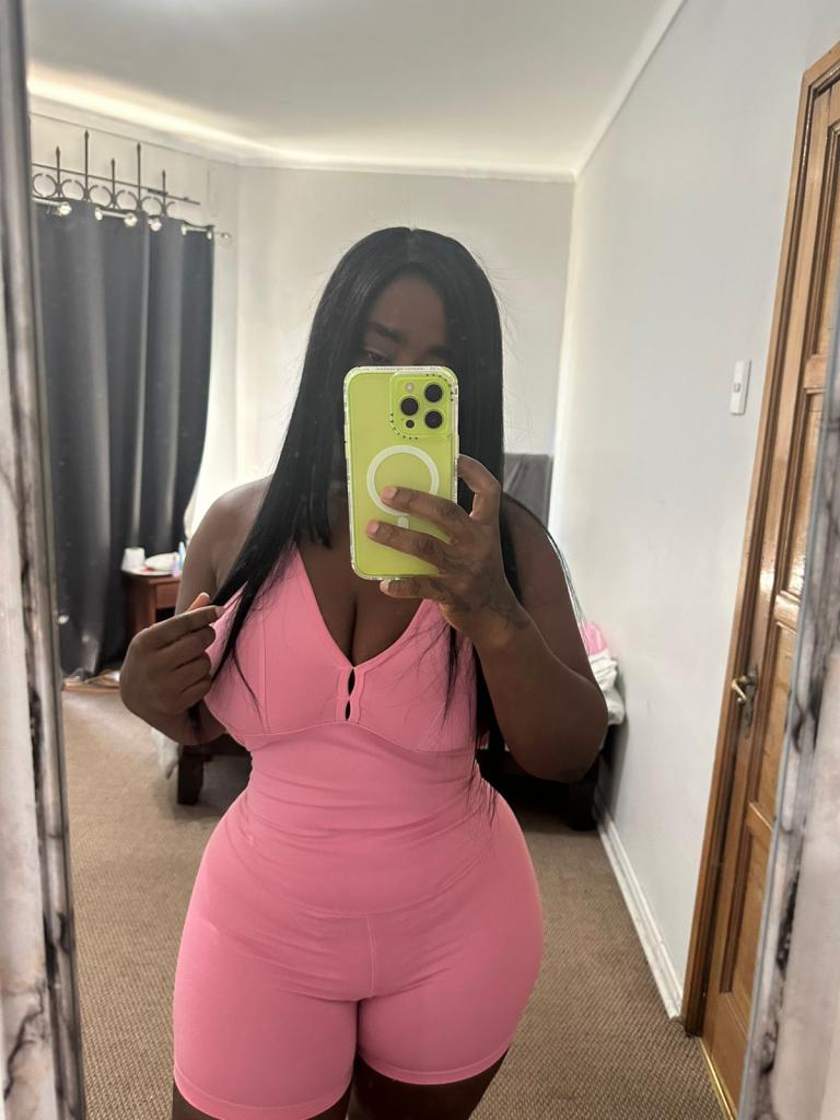 613222130: Chica busca chico en Pontevedra