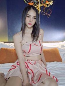 688181075: Chica busca chico en Málaga